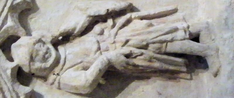 /armour/knights/Sparsholt - Holy Rood Agnes Achard 1356